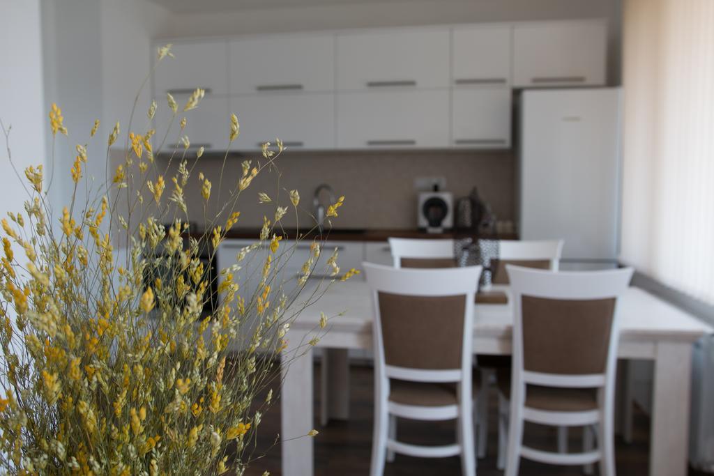 Square View Apartment Kazanlŭk Exterior foto