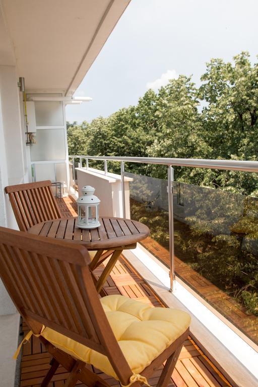 Square View Apartment Kazanlŭk Cameră foto